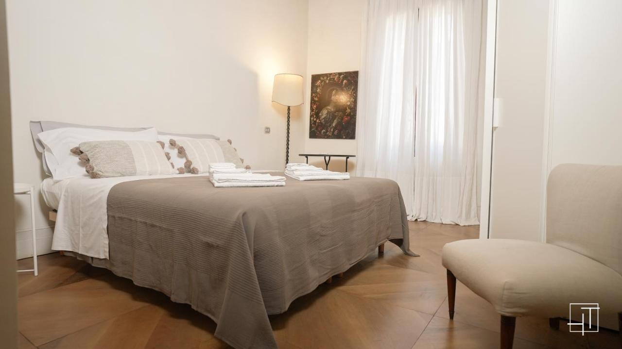 Ht - Casa Del Pittore In Piazza Delle Erbe Padua Exterior foto